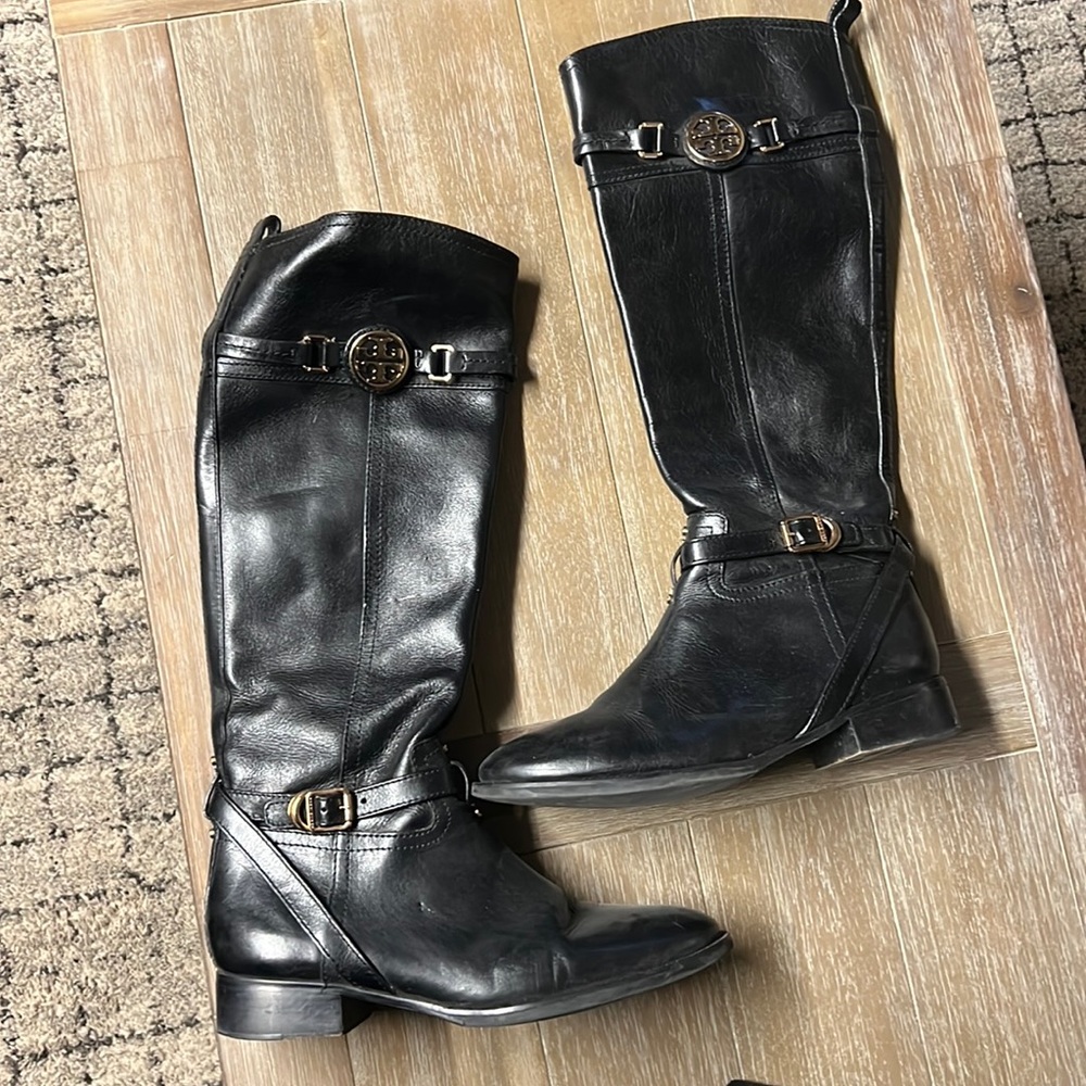 Riding boots